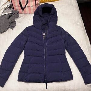 Canada Goose Clair Jacket Tonal Label